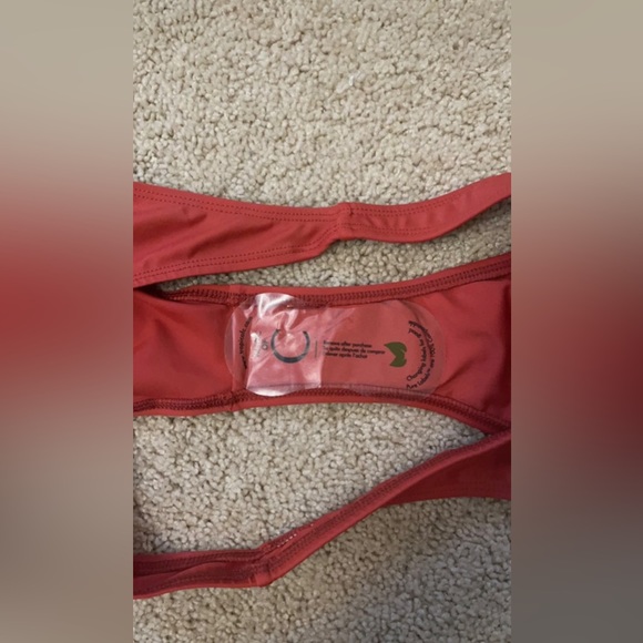 Tropic of C Ursula Bikini - Picture 3 of 8